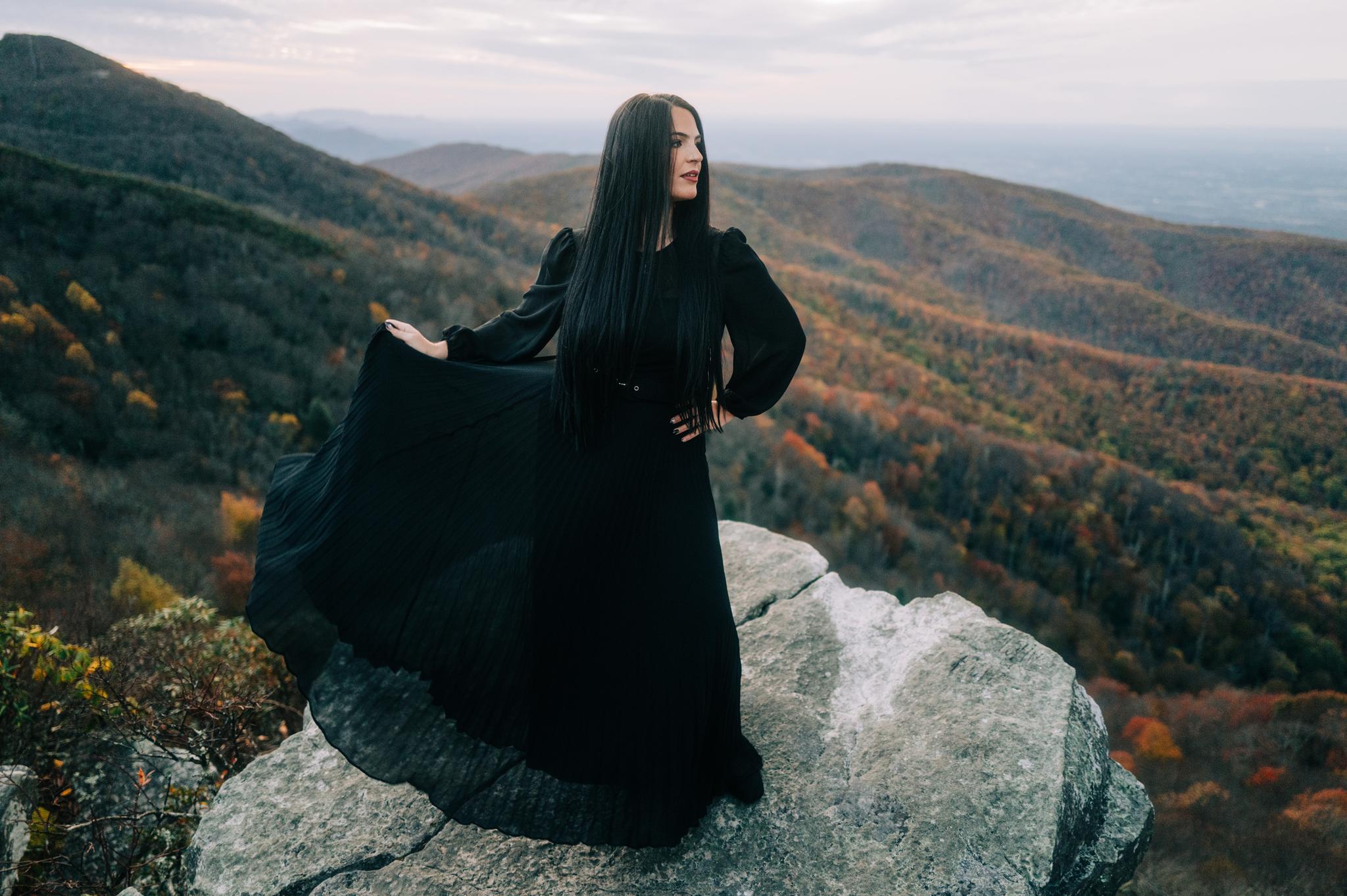 A Dreamy Engagement Shoot in the Appalachian Mountains: An Unforgettable Experience